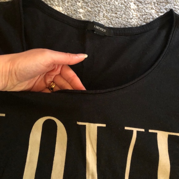 Bundle 3/$15 - Forever 21 Love Graphic Tee - Picture 3 of 6